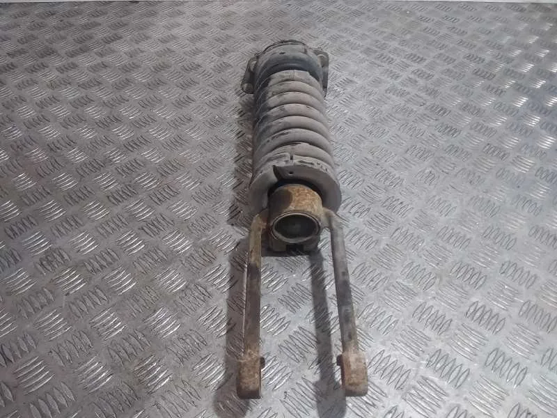 Amortiguador Delantero Izquierdo para Jeep Cherokee (Kj)