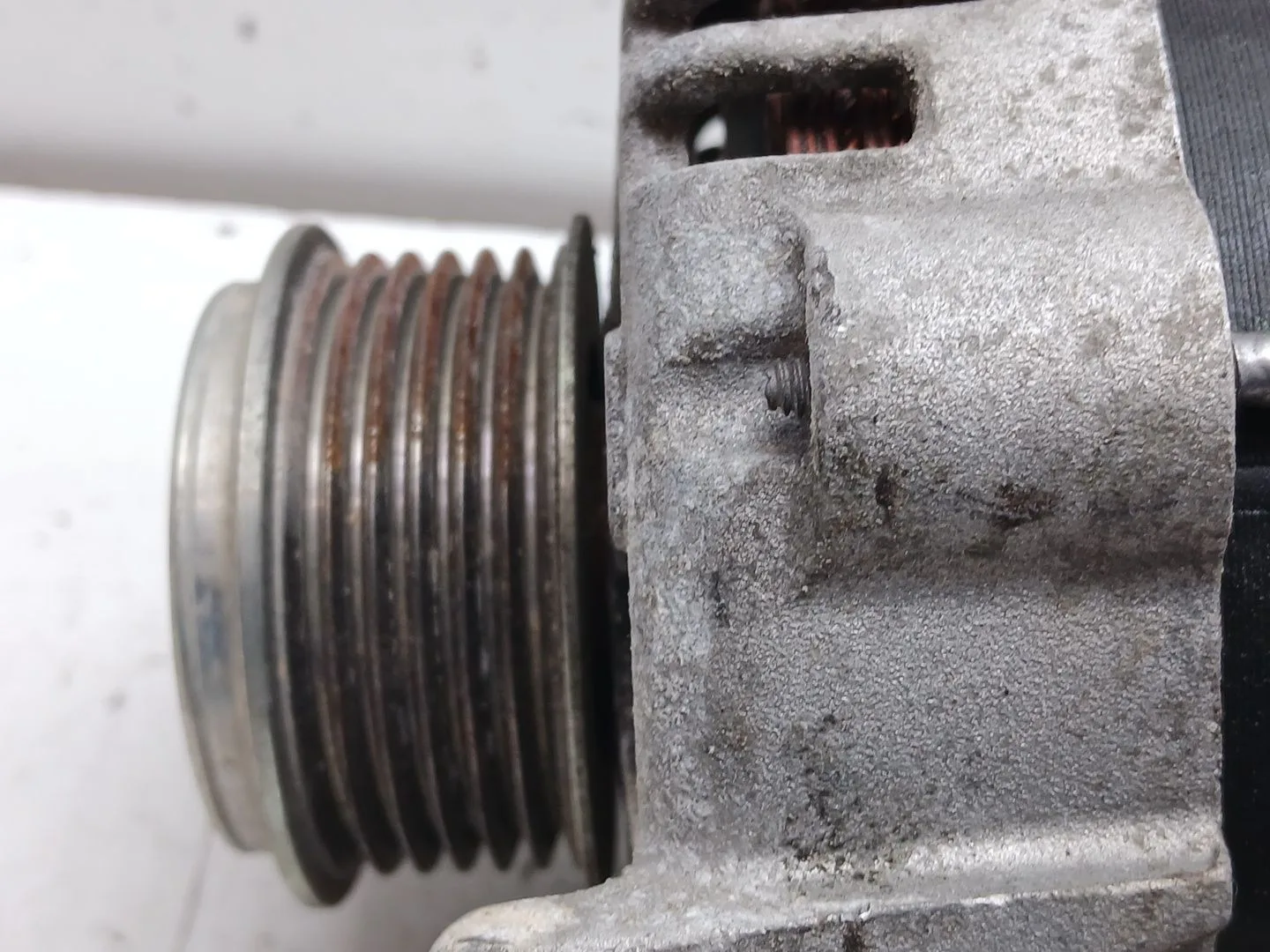 Alternador para Kia Stonic (Ybcuv)
