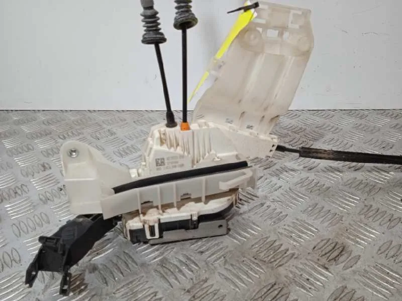 Cerradura Puerta Delantera Derecha para Jeep Renegade