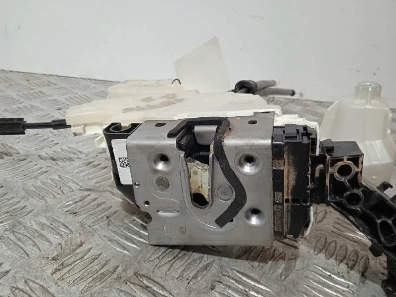Cerradura Puerta Delantera Derecha para Jeep Renegade
