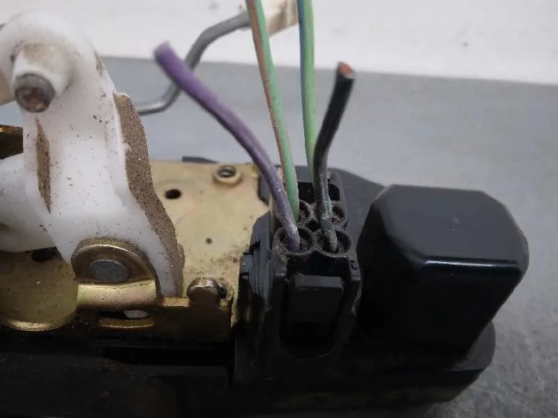 Cerradura Puerta Trasera Derecha para Chrysler Jeep Gr.cherokee (Wh)