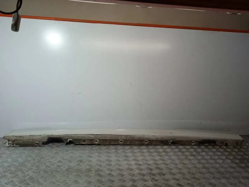 Faldon Lateral para Bmw Serie 1 Berlina (E81/E87)