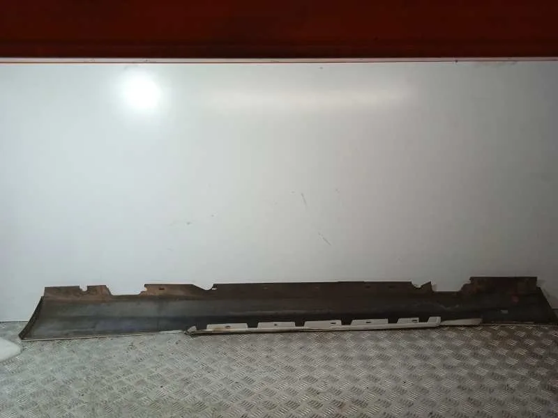 Faldon Lateral para Bmw Serie 1 Berlina (E81/E87)
