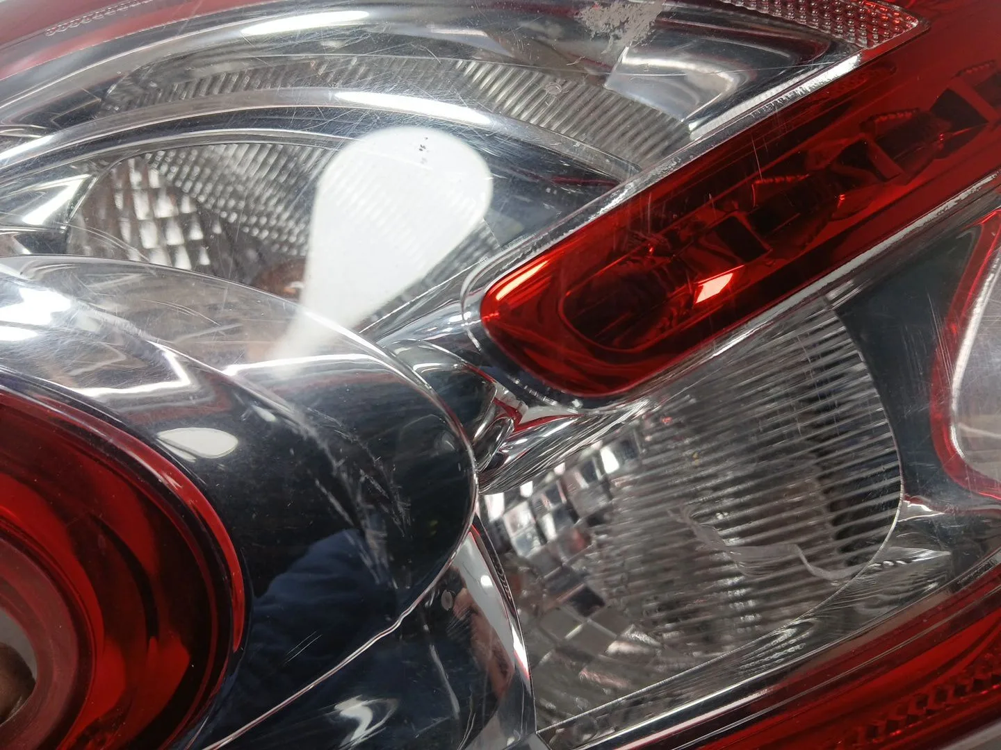 Piloto Trasero Izquierdo para Peugeot 208