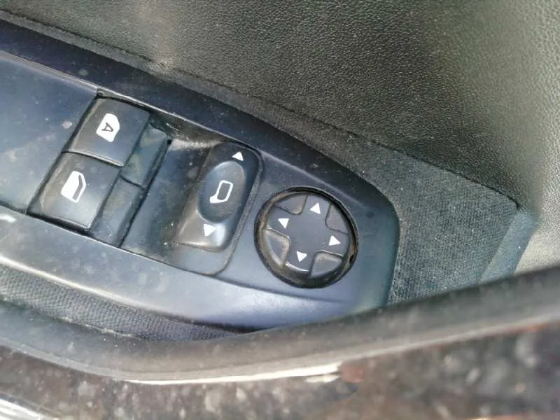 Retrovisor Derecho para Peugeot 208