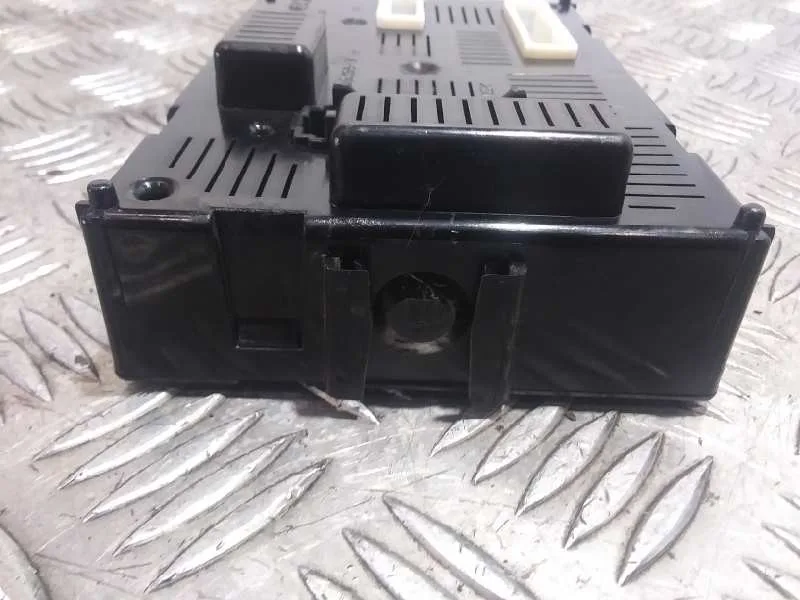 Modulo Electronico para Nissan Micra (K12E)