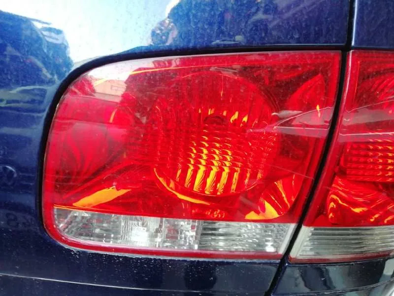 Piloto Trasero Derecho Interior para Volkswagen Touareg (7La)