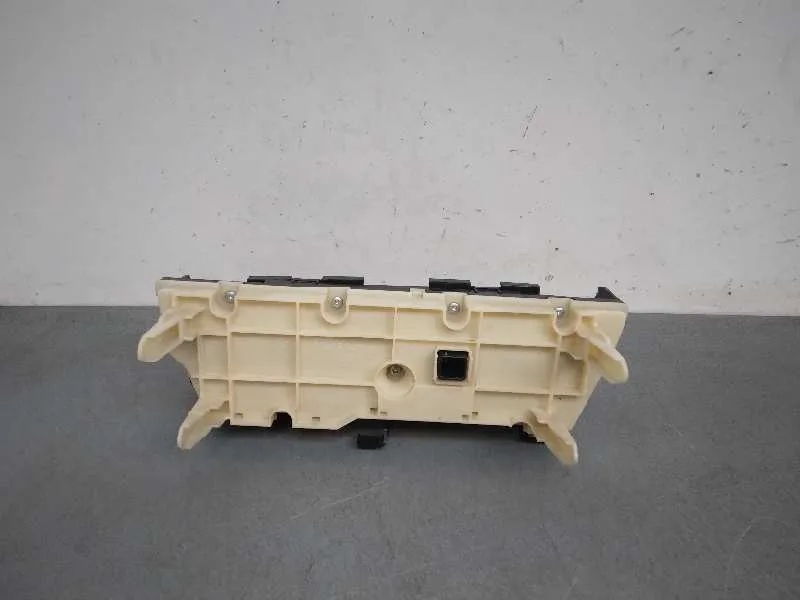 Mando Climatizador para Toyota Prius (Nhw30)