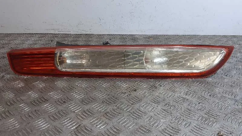 Piloto Trasero Izquierdo para Ford Focus Lim. (Cb4)