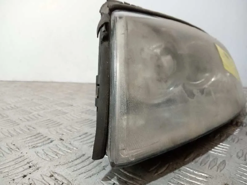 Faro Izquierdo para Audi A8 (4E2)