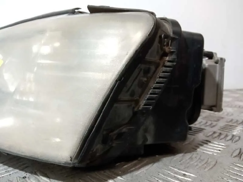 Faro Izquierdo para Audi A8 (4E2)