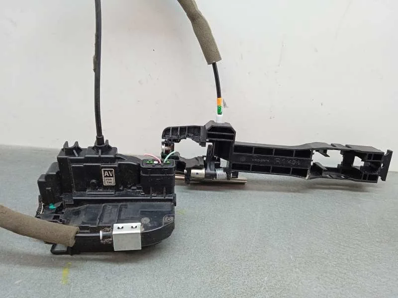 Cerradura Puerta Delantera Derecha para Infiniti Q50