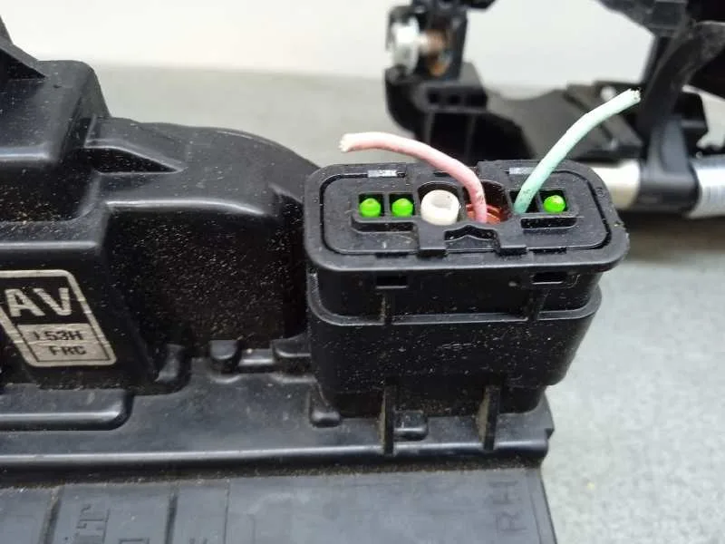 Cerradura Puerta Delantera Derecha para Infiniti Q50