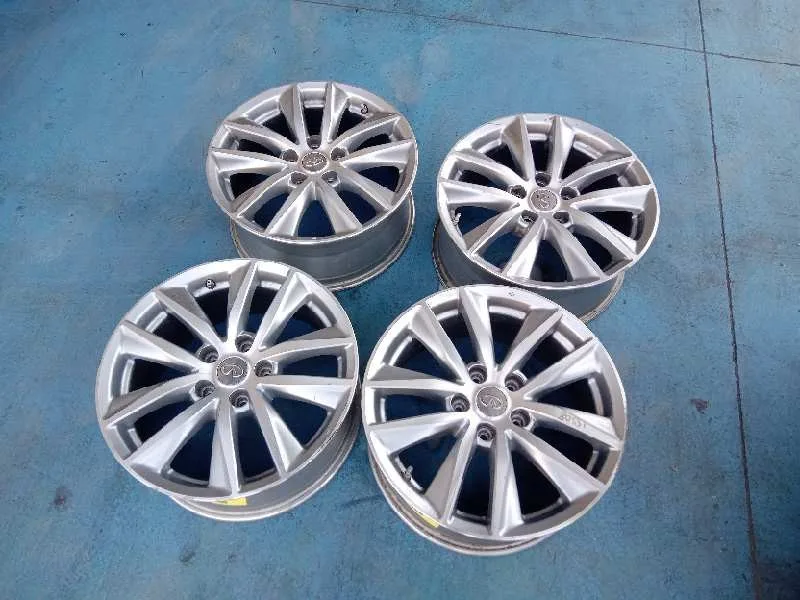 Juego Llantas para Infiniti Q50