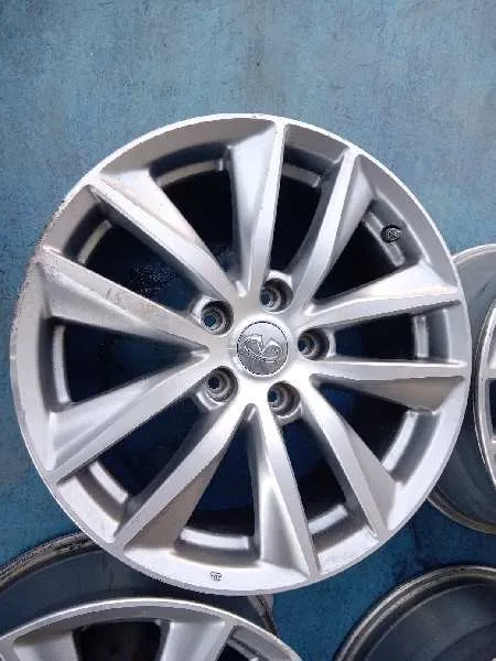Juego Llantas para Infiniti Q50