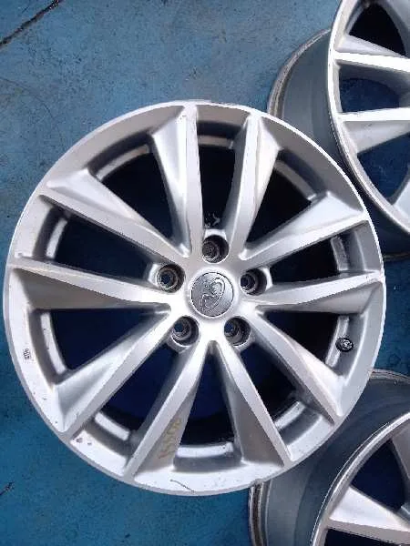 Juego Llantas para Infiniti Q50