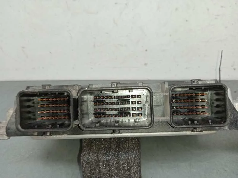Centralita Motor Uce para Ford Focus Berlina (Cap)