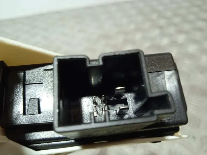 Motor Elevalunas Trasero Derecho para Audi A4 Ber. (B8)