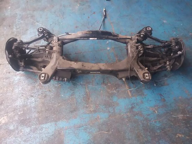 Puente Trasero para Bmw Serie 1 Lim. (F20)