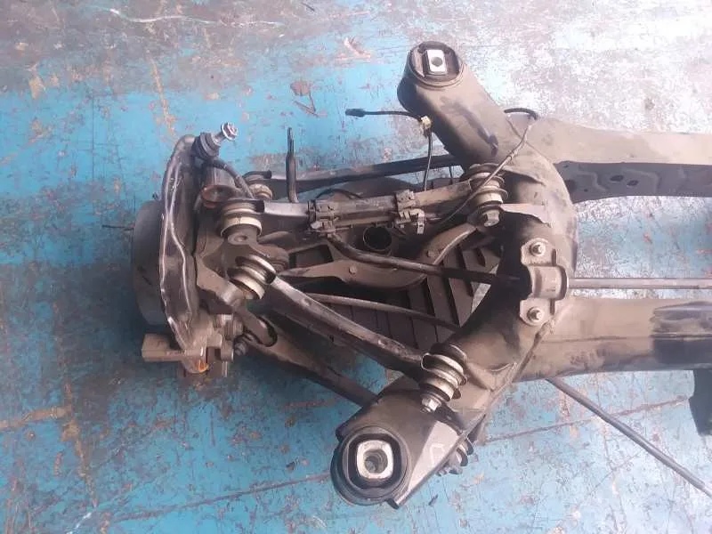 Puente Trasero para Bmw Serie 1 Lim. (F20)