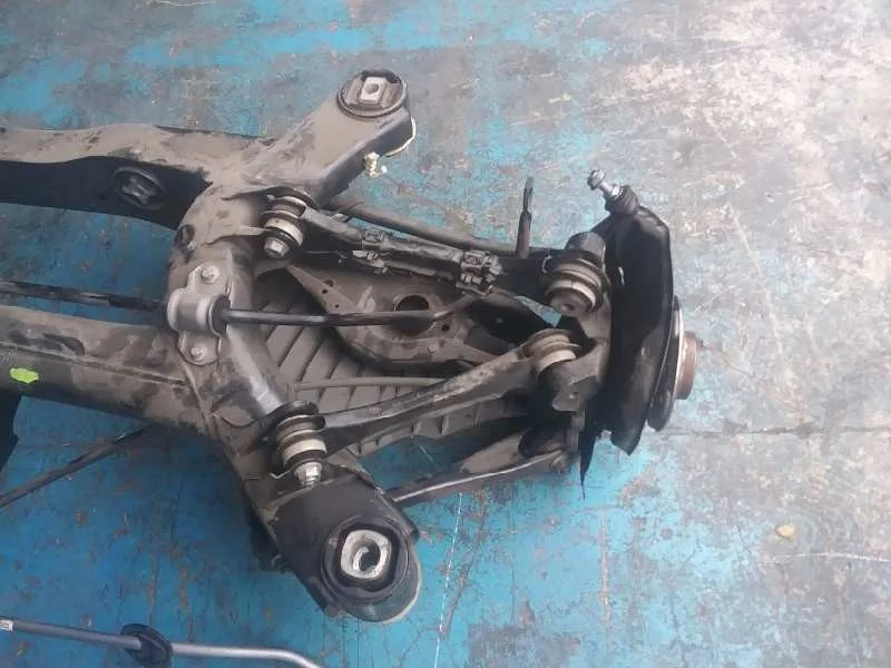 Puente Trasero para Bmw Serie 1 Lim. (F20)