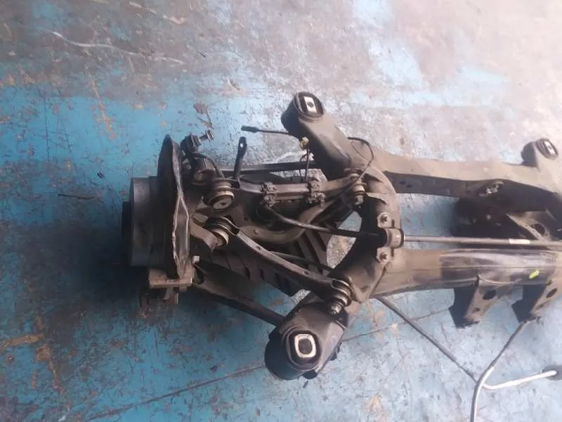Puente Trasero para Bmw Serie 1 Lim. (F20)