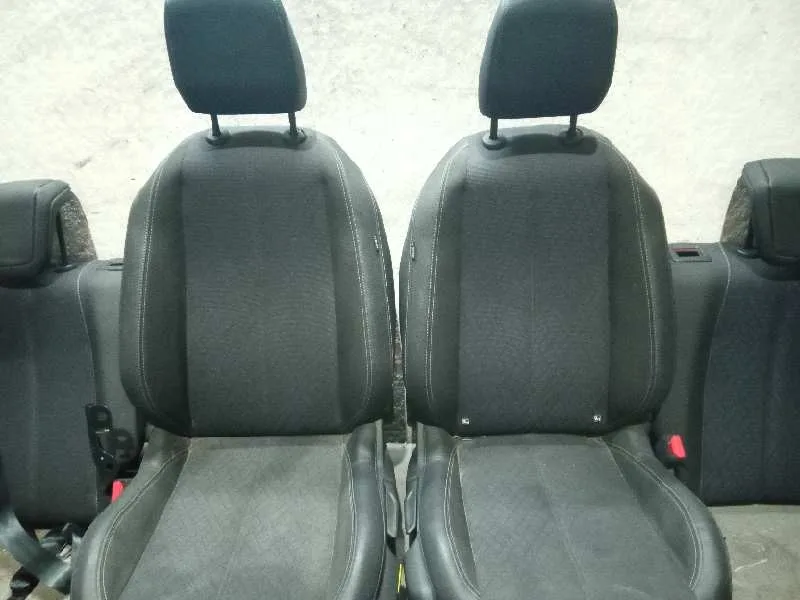 Juego Asientos Completo para Opel Corsa F