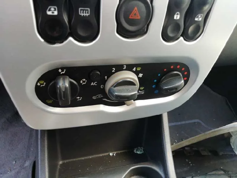 Mando Calefaccion / Aire Acondicionado para Dacia Sandero