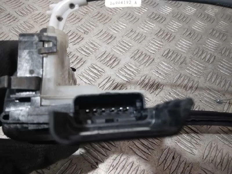 Cerradura Puerta Delantera Derecha para Opel Corsa F