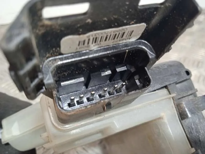 Cerradura Puerta Trasera Derecha para Opel Corsa F
