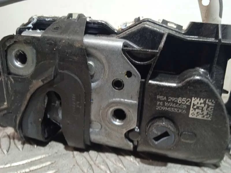 Cerradura Puerta Trasera Derecha para Opel Corsa F