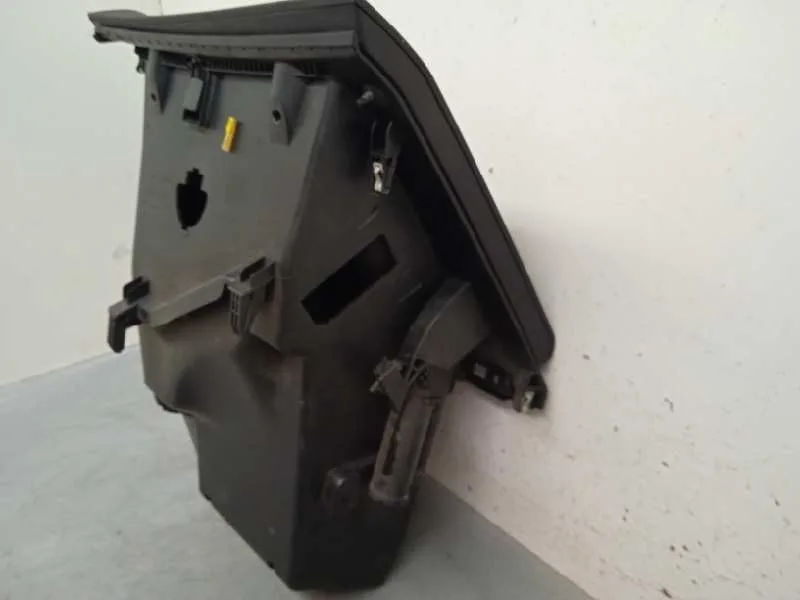 Guantera para Peugeot 208