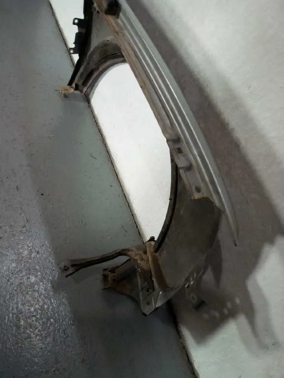 Aleta Delantera Izquierda para Audi Allroad Quattro (4B5)