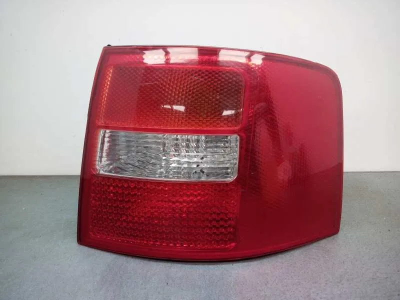 Piloto Trasero Derecho para Audi Allroad Quattro (4B5)