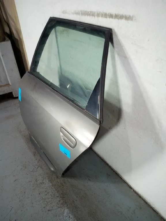 Puerta Trasera Izquierda para Audi Allroad Quattro (4B5)
