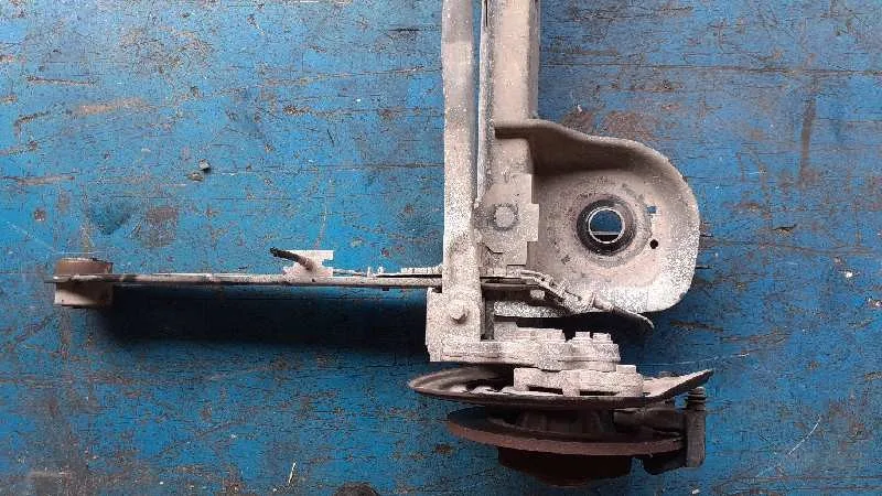 Puente Trasero para Nissan Primastar (X83)