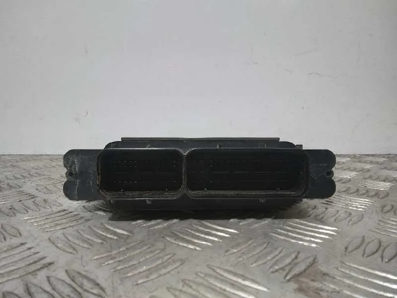Centralita Motor Uce para Volkswagen Polo (6C1)
