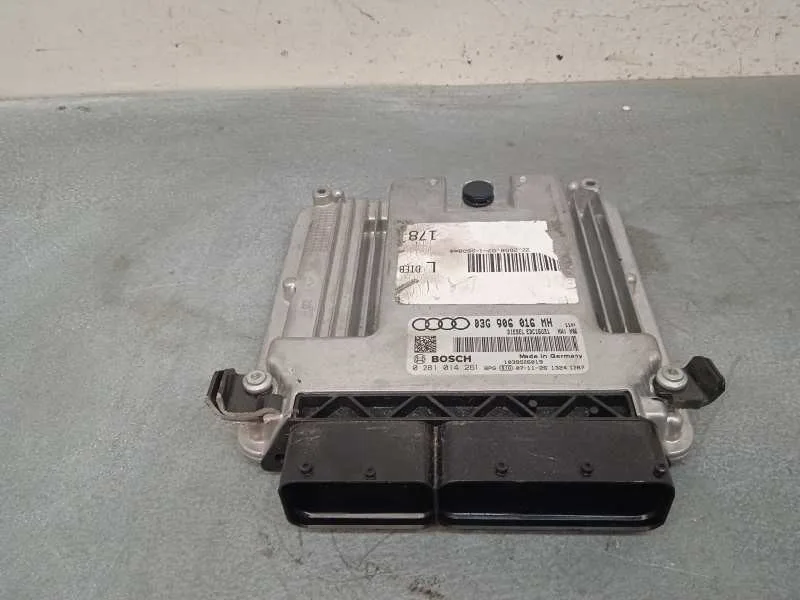 Centralita Motor Uce para Audi A6 Berlina (4F2)