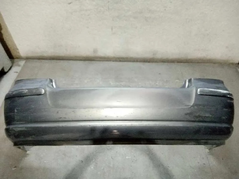 Paragolpes Trasero para Toyota Avensis Berlina (T25)