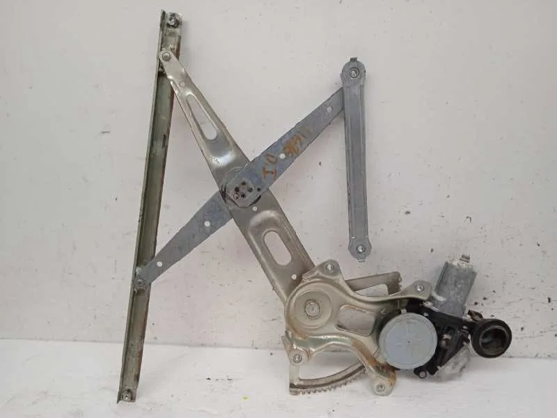 Elevalunas Delantero Izquierdo para Toyota Urban Cruiser