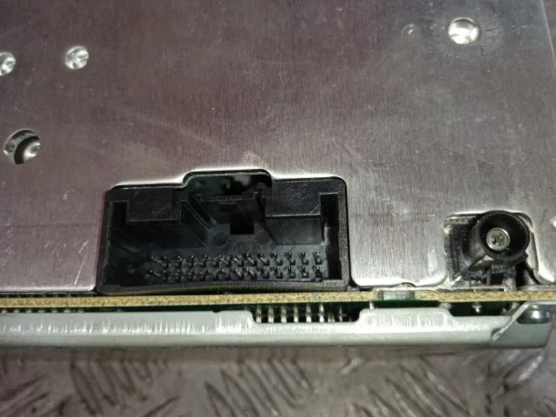 Sistema Audio / Radio Cd para Ford Fiesta (Ccn)