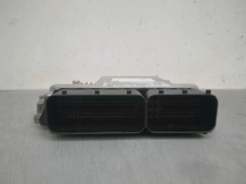 Centralita Motor Uce para Bmw X3 (E83)