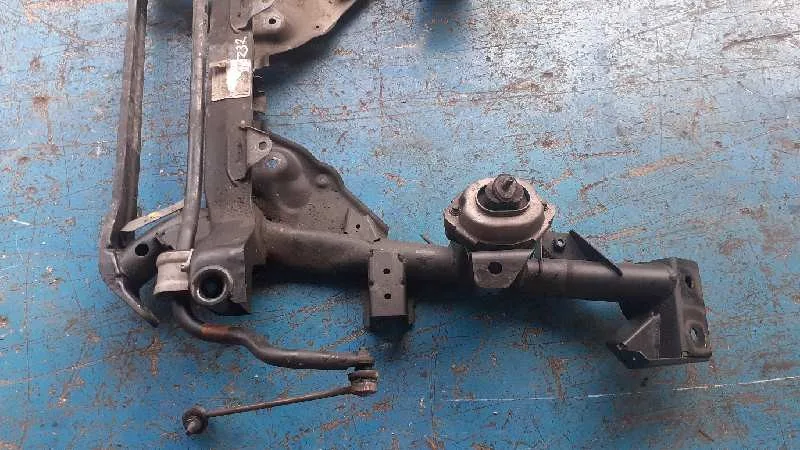 Puente Delantero para Bmw X3 (E83)