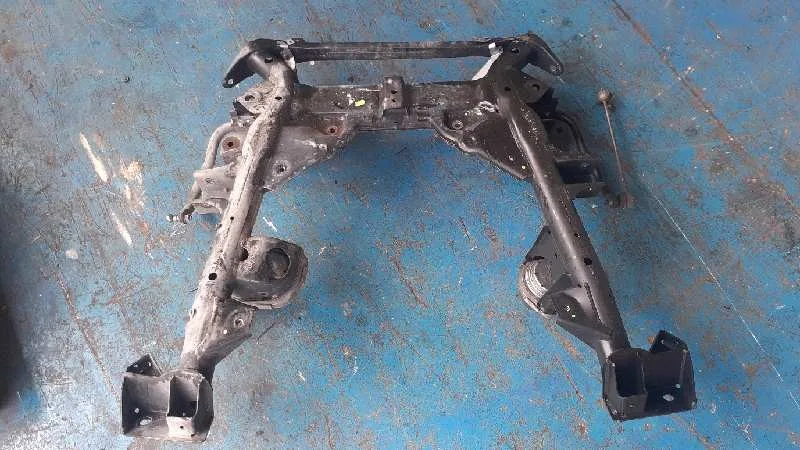 Puente Delantero para Bmw X3 (E83)