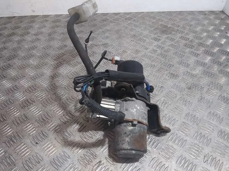Bomba Suspension para Lexus Ls (Usf4/Uvf4)