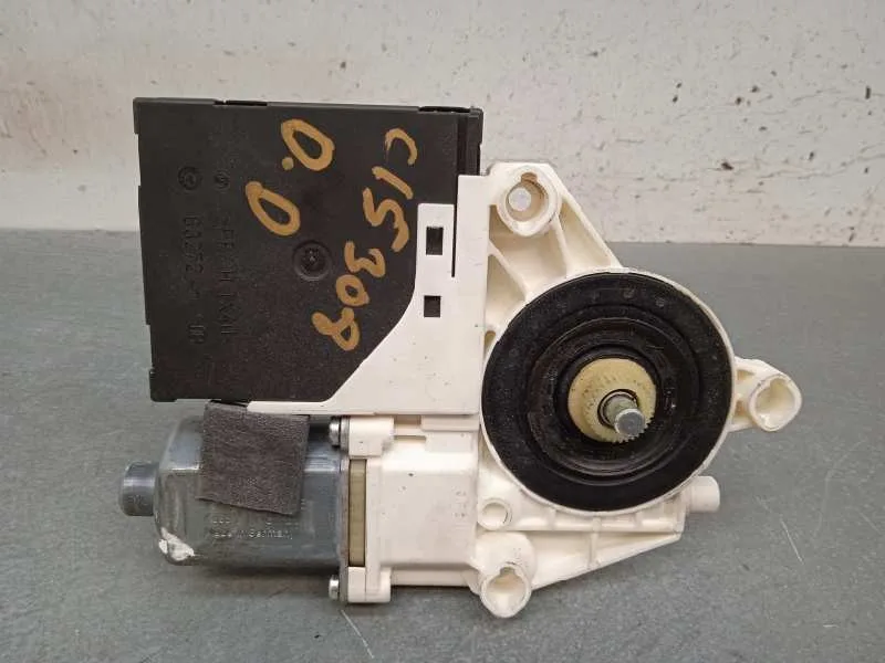Motor Elevalunas Delantero Derecho para Audi A3 (8P)