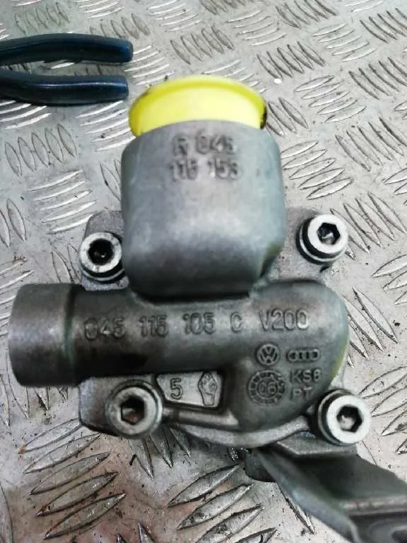 Bomba Aceite para Volkswagen Polo (9N3)