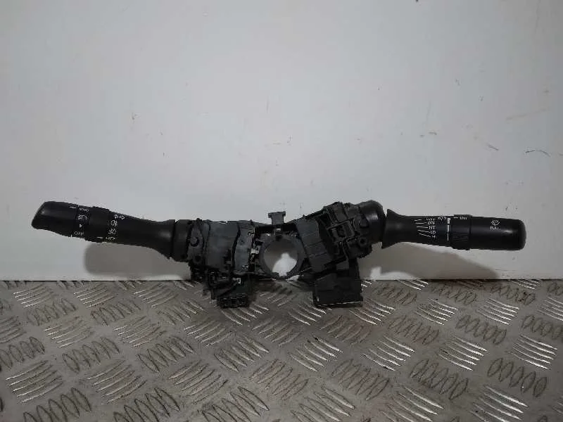 Mando Multifuncion para Lexus Is200 (Ds2/Is2)