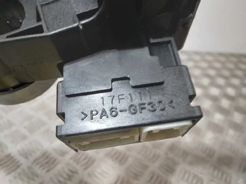 Mando Multifuncion para Lexus Is200 (Ds2/Is2)