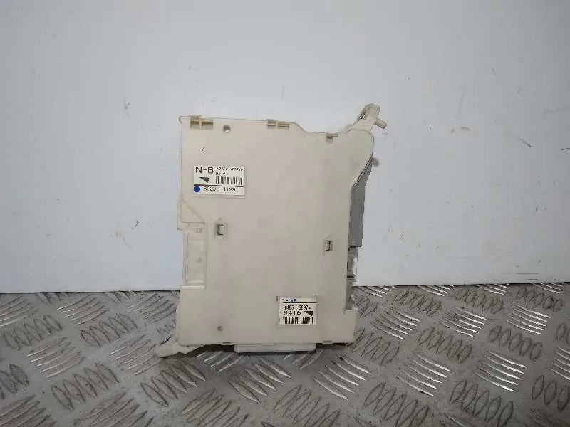 Caja Reles / Fusibles para Lexus Is200 (Ds2/Is2)